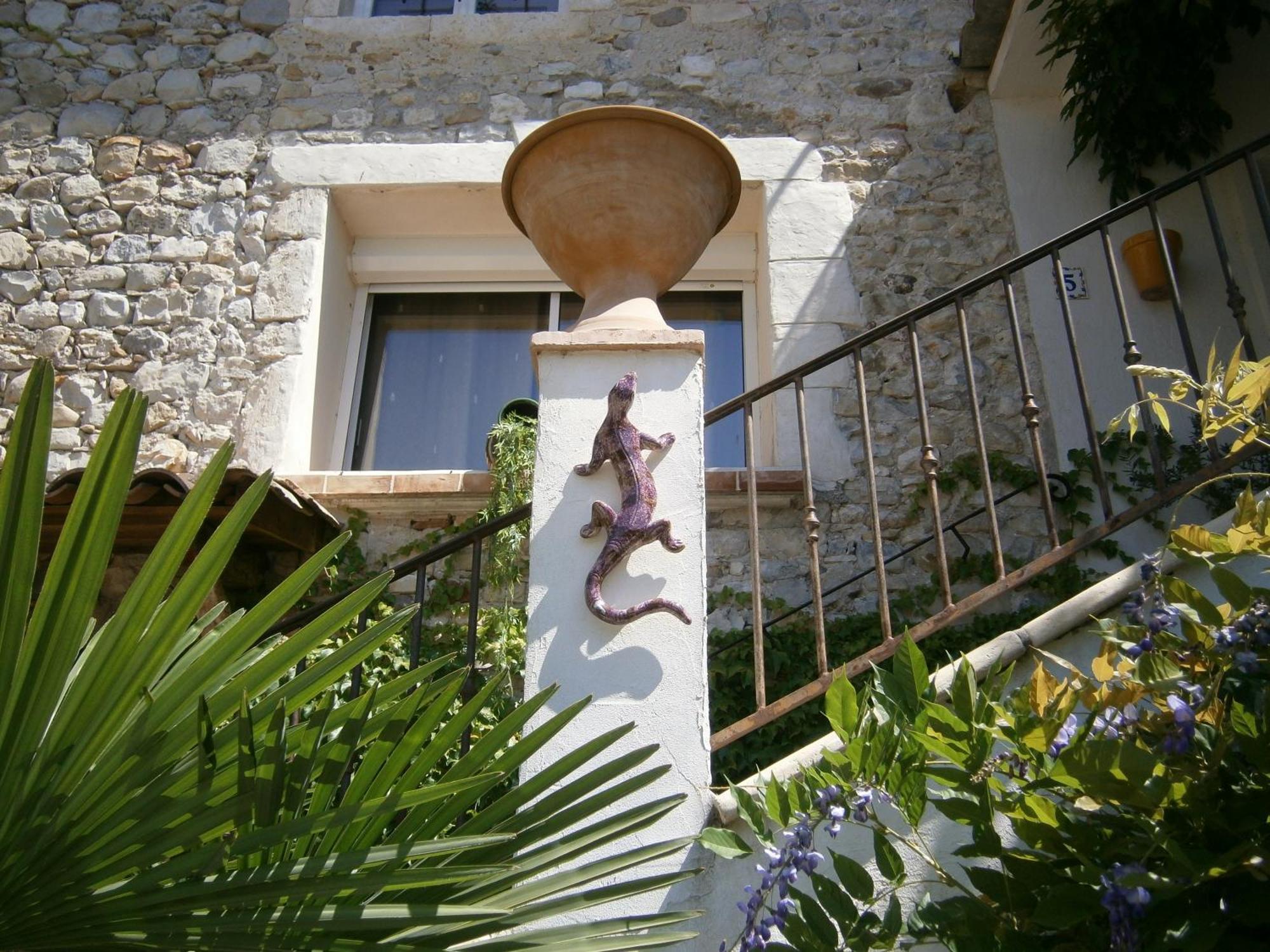 Gite L'Etape Vallon-Pont-dʼArc Εξωτερικό φωτογραφία