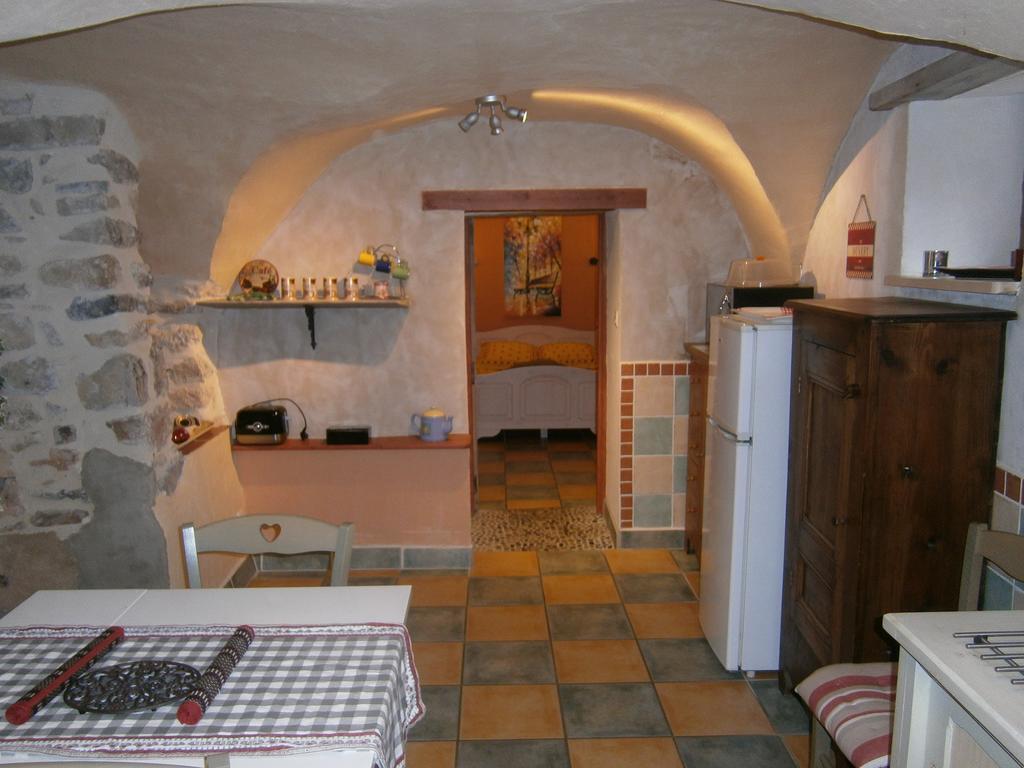 Gite L'Etape Vallon-Pont-dʼArc Εξωτερικό φωτογραφία
