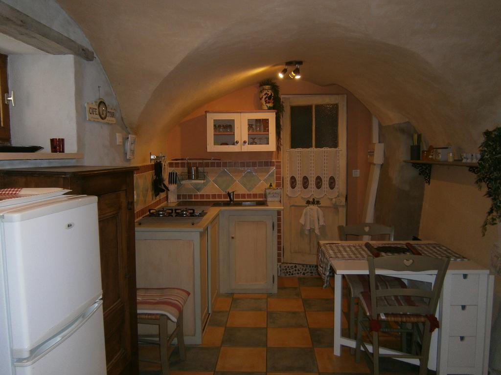 Gite L'Etape Vallon-Pont-dʼArc Εξωτερικό φωτογραφία